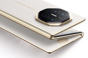 Huawei a lansat Mate XTs, al doilea telefon pliabil cu trei straturi la nivel mondial