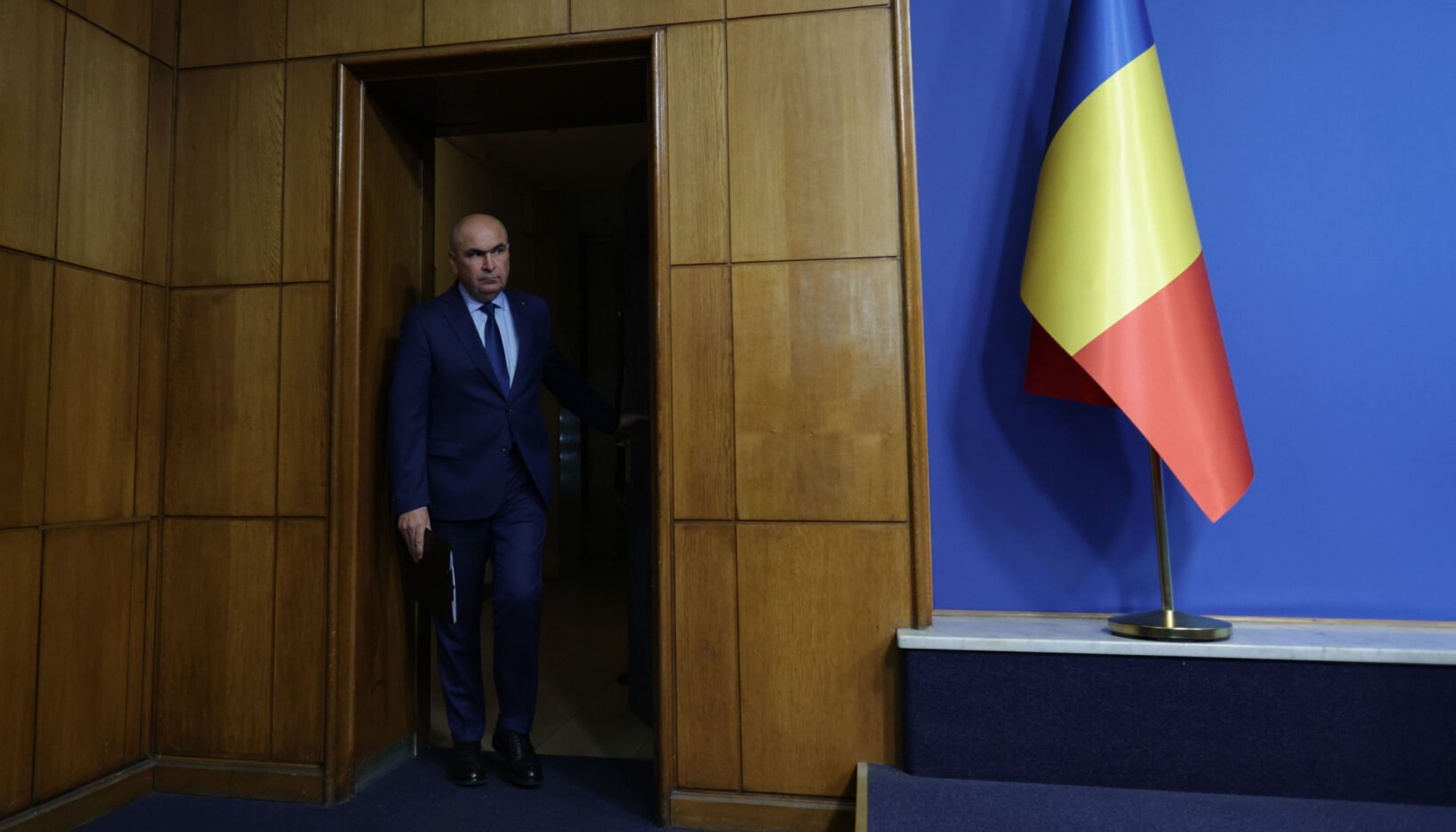 Bolojan absent de la întâlnirea cu primarii de miercuri / Guvernul anunță participarea viceprim-miniştrilor Tanczos Barna și Marian Neacșu / Prim-ministrul nu a fost prezent din cauza unei agende pline