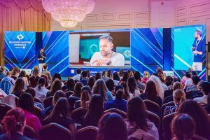 Descoperă metode eficiente pentru colaborări cu influenceri și parteneriate de succes