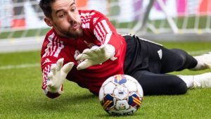 Roland Niczuly: La ce se dedică și cu cine se pregătește, comentarii despre deciziile sale