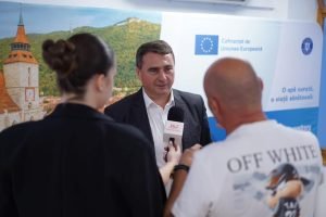 Liviu Coocoș, vicepreședinte PNL Brașov, arestat pentru corupție; DNA a făcut percheziții la Compania de Apă Brașov, condusă de un liberal