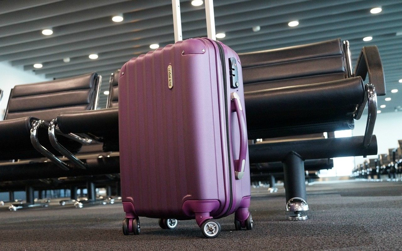 luggage-2869269_1280.jpg