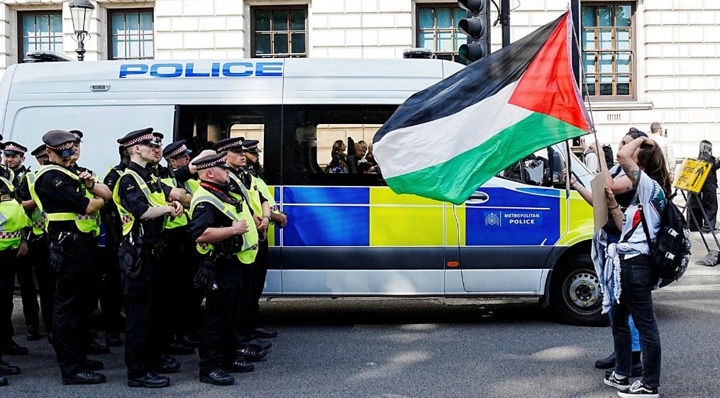 politie-uk-palestina-protest.jpeg