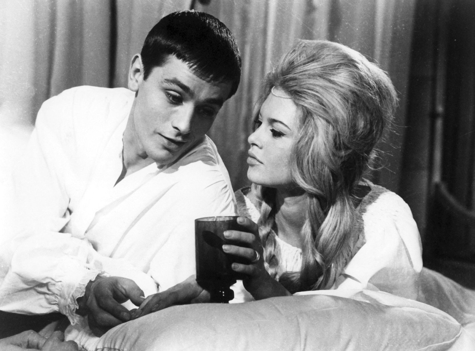 [ad_1] Brigitte Bardot, în vârstă de 91 de ani, se află internată de aproximativ trei săptămâni la un spital privat din orașul Toulon, situat în regiunea Var