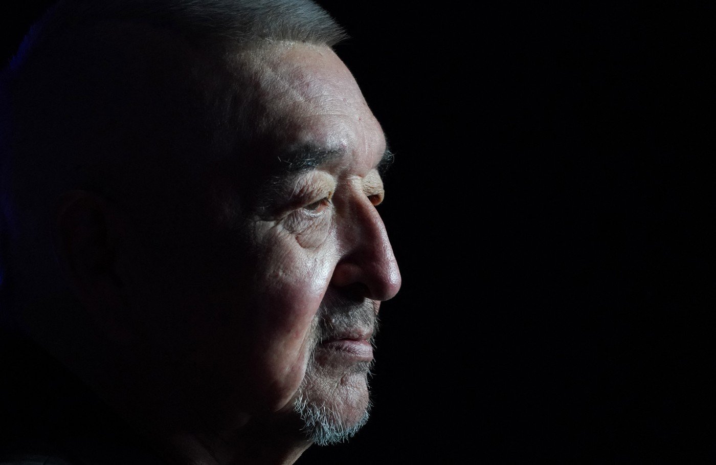 [ad_1] Graham Greene, actor canadian recunoscut în special pentru rolul său din filmul „Dansând cu lupii”, pentru care a fost nominalizat la Oscar, a decedat luni la Toronto, după o lungă luptă cu boala