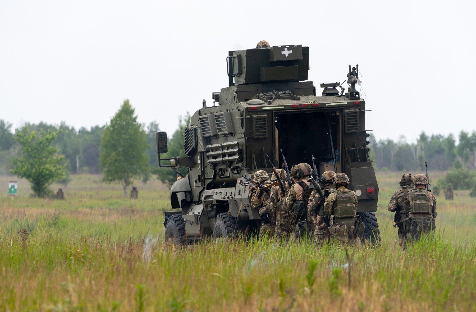 [ad_1] Rusia a reafirmat joi că nu va accepta discuții despre orice tip de intervenție militară externă în Ucraina, considerând-o inacceptabilă