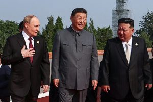 Xi Jinping, alături de Putin și Kim Jong Un la parada militară: „China nu se teme de niciun tiran / Lumea trebuie să decidă între pace și conflict”ea noastră”