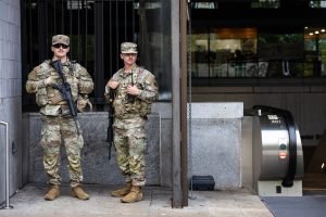 Pentagonul comunică trimiterea a 200 de militari ai Gărzii Naționale în Portland; orașul a intentat proces administrației Trump