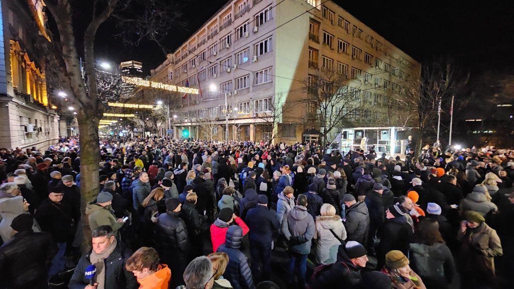 protest-Serbia-alegeri.jpeg