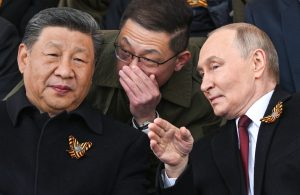 Vladimir Putin și Xi Jinping, obsesia pentru nemurire și iluzia fericirii în La-La-Land