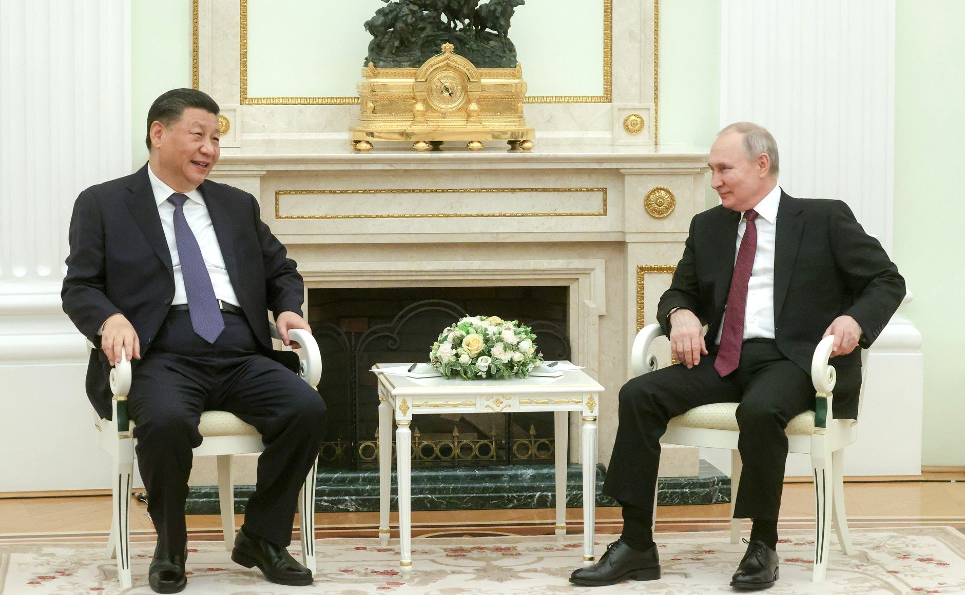 Raport din Marea Britanie: Rusia sprijină China în pregătirea unui atac asupra Taiwanului și intenționează să creeze un batalion de parașutiști chinezi