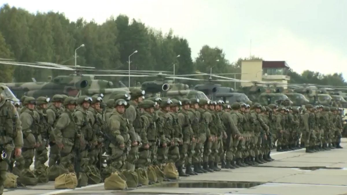 rusia-belarus-exercitii-militare-armata-soldati-militari-e1646330118289.jpg