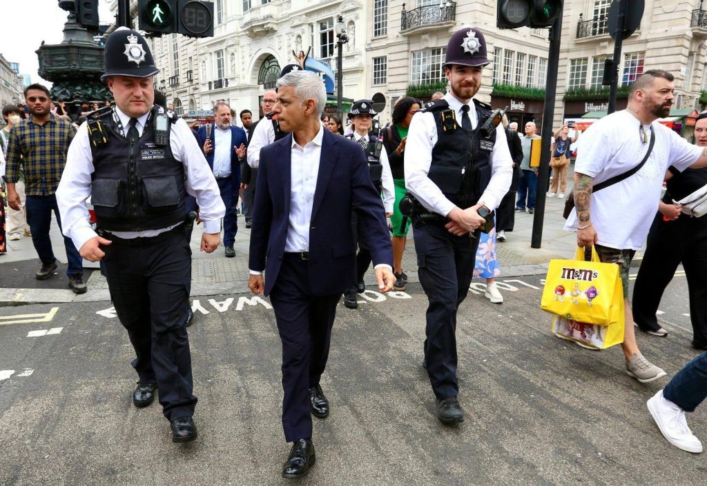 Primarul Londrei răspunde acuzațiilor lui Donald Trump privind creșterea criminalității: o scădere semnificativă a infracțiunilor violente în ultimul an