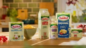 Iată o versiune reformulată a titlului: “Consilierul edilului, Burduja, lansează un avertisment: Tranzacția Napolact cu cel mai înstărit omagiu din Ungaria pune în pericol siguranța țării noastre”.