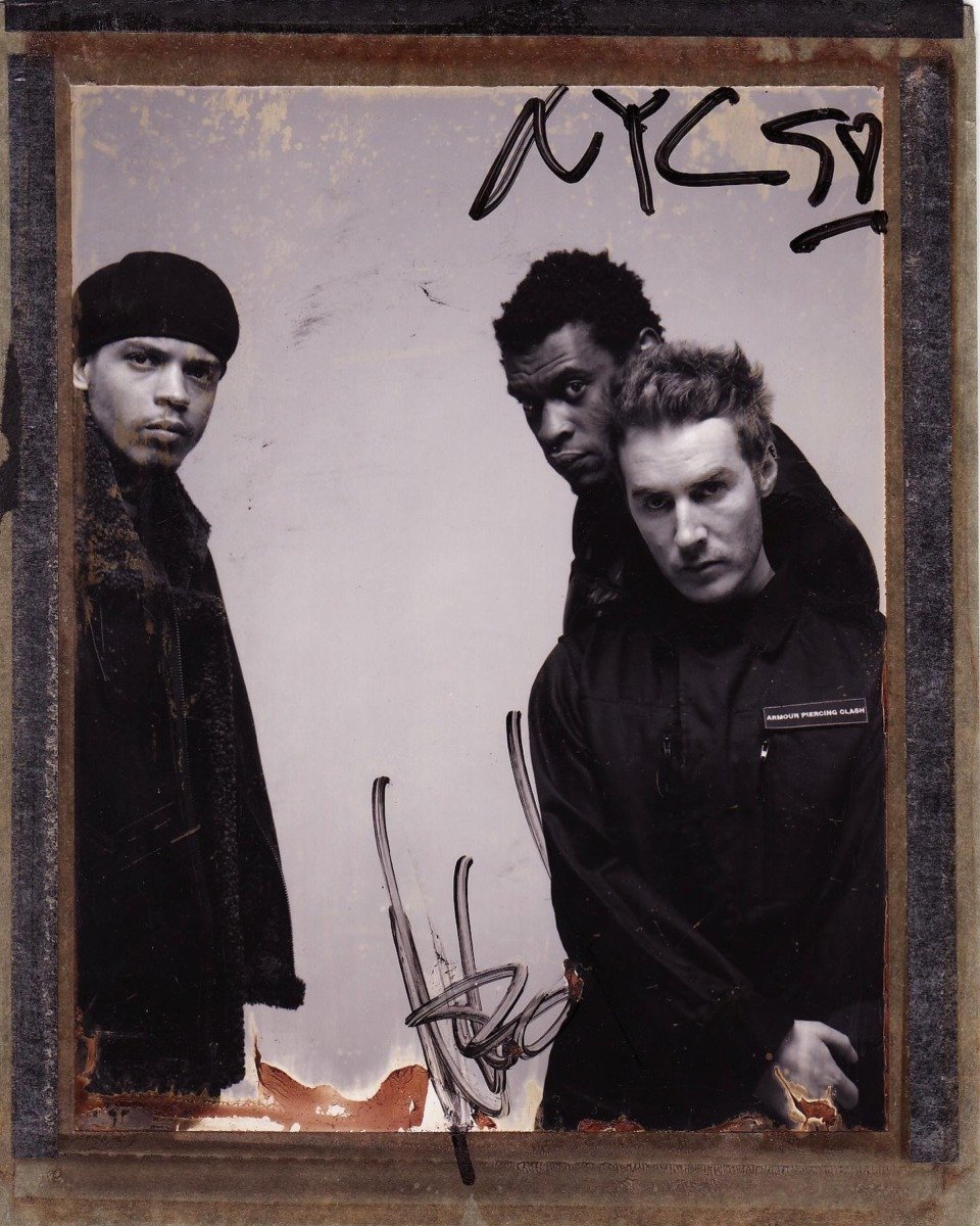 Trupa Massive Attack elimină muzica de pe Spotify pentru a protesta față de investiția directorului Daniel Ek în tehnologia inteligenței artificiale militare