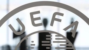 Urmează o reformulare a titlului tău, înlocuind “UEFA” cu “Uniunea Asociațiilor Europene de Fotbal” și păstrând restul informației: 

“Reducerea pedepsei pentru clubul muntenegrean FK Arsenal Tivat, de către Uniunea Asociațiilor Europene de Fotbal, la șapte ani de suspendare”