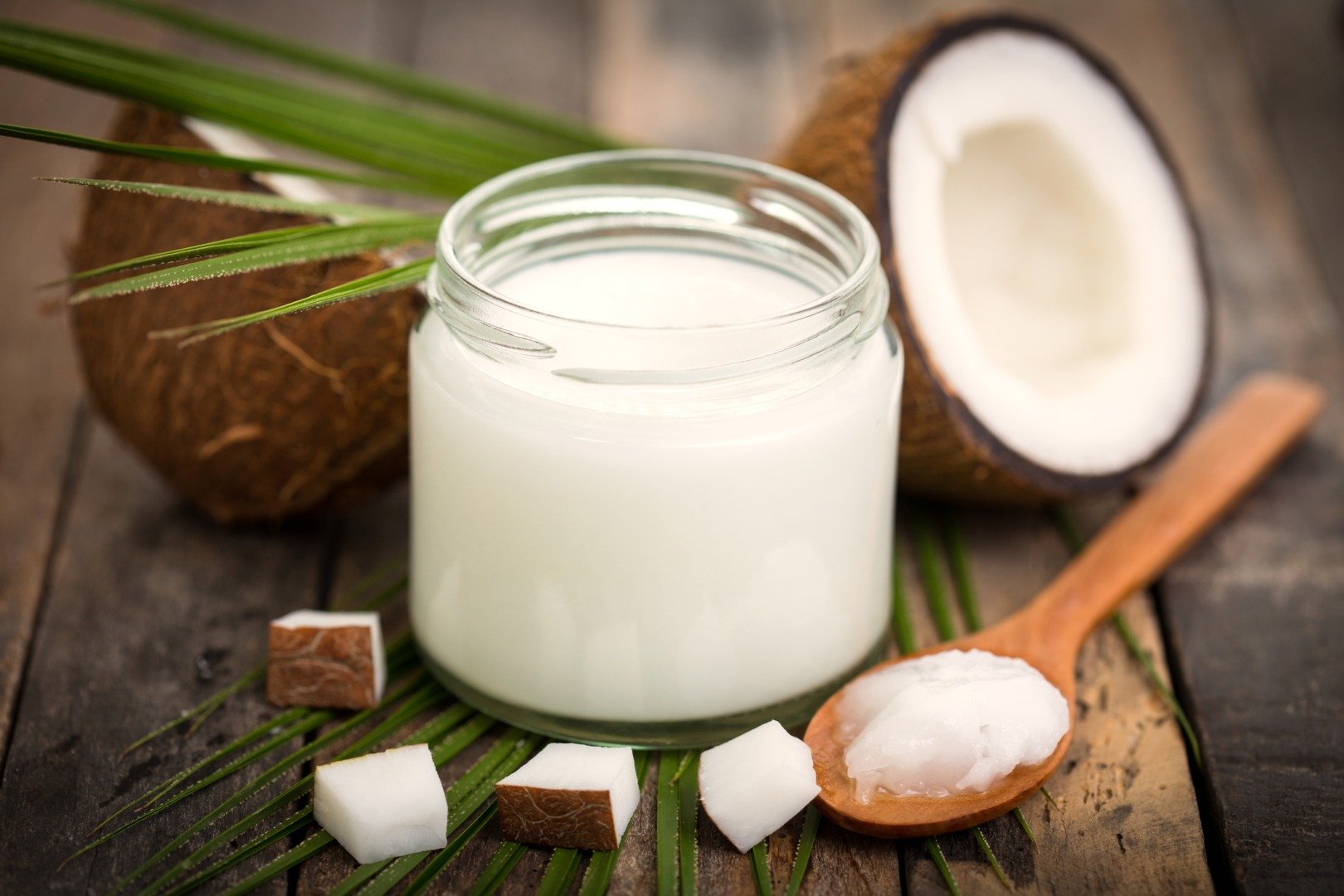 Uleiul de cocos, considerat un superaliment, primește avertismente de la specialiști în cardiologie privind potențialele riscuri cardiovasculare