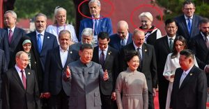 Năstase și Dăncilă, alături de Putin și Xi, la paradă în Beijing