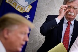 Fost consilier al lui Trump, acuzat de divulgare ilegală a unor documente referitoare la apărarea națională