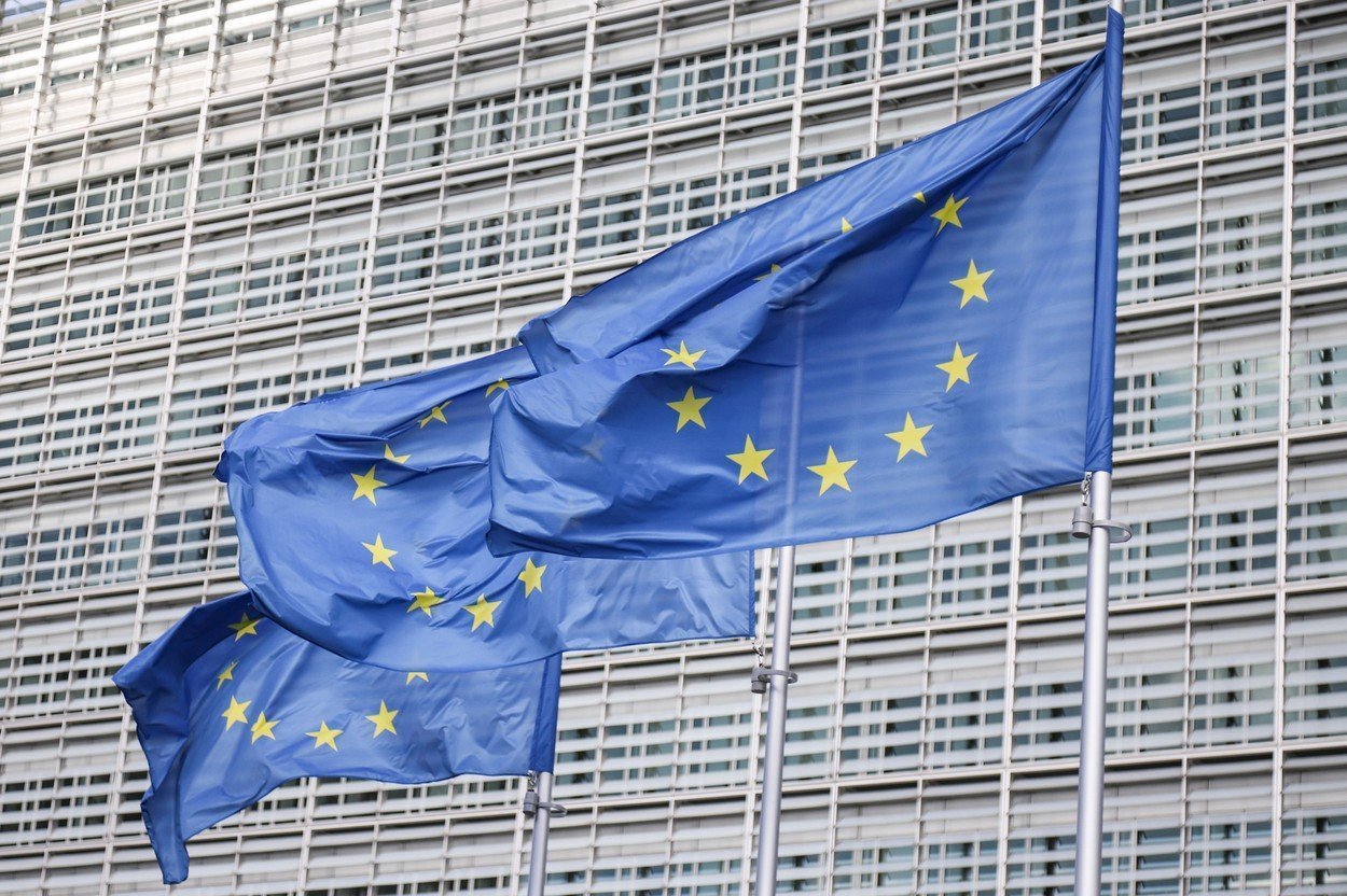 [ad_1] Comisia Europeană intensifică măsurile pentru protecția copiilor online, trimițând solicitări de informații către platforme majore precum Snapchat, YouTube, Apple Store și Google Play