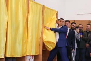 George Simion își depune candidatura pentru un nou mandat de președinte al partidului extremist AUR la congresul din 30 noiembrie