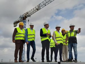 Ministrul Sănătății anunță că în curând vom trata acasă marii arși, în cele mai noi spitale construite după Revoluție și recunoaște că, deși suntem în continuare perfecți, progresul este vizibil