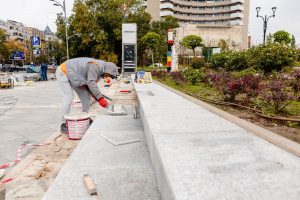 „Primarul Bujduveanu anunță reluarea lucrărilor de reparare a trotuarelor în centrul Capitalei”