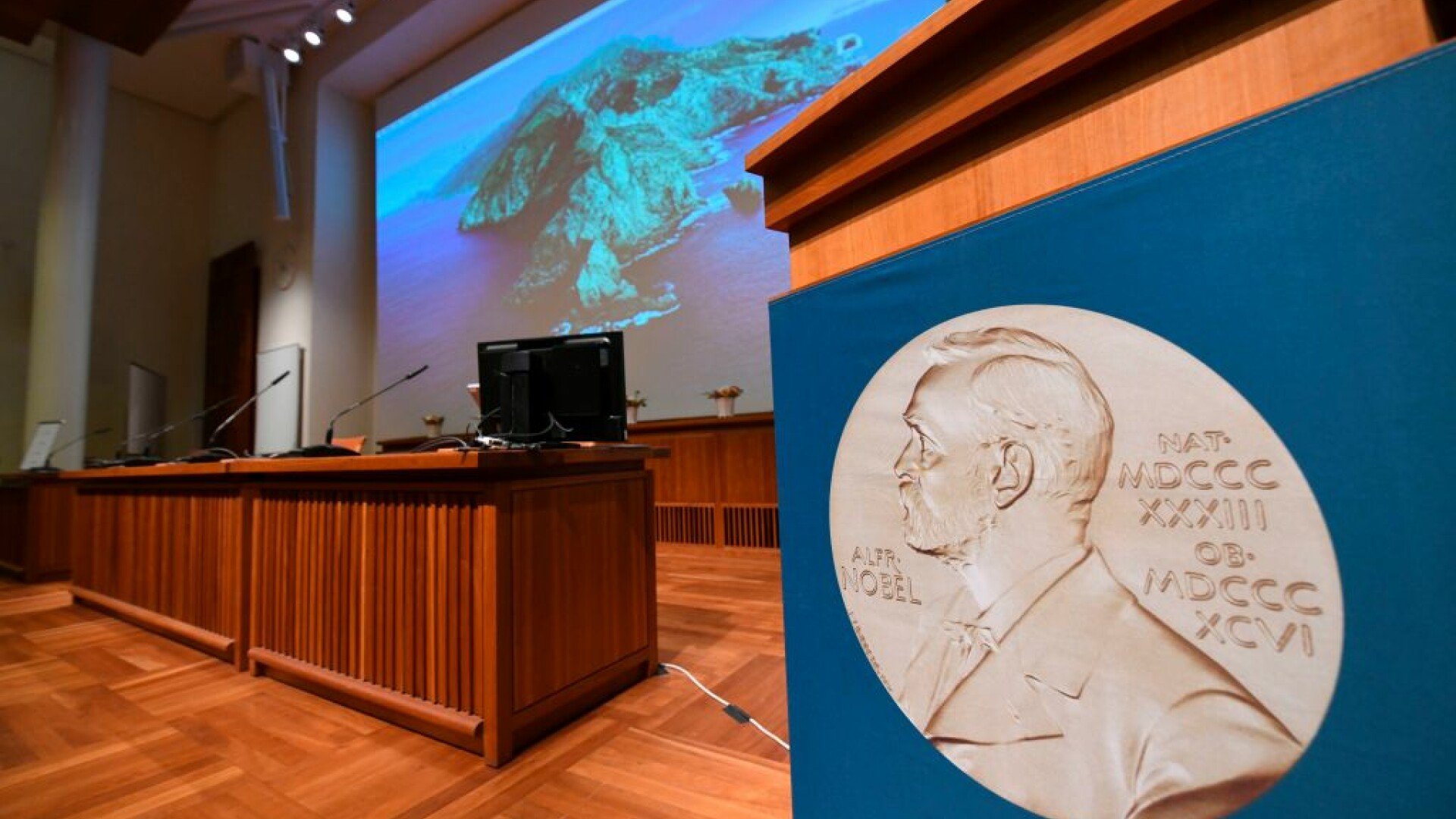 [ad_1] Academia Suedeză a anunțat câștigătorul Premiului Nobel pentru Literatură pe 2025, și anume scriitorul maghiar László Krasznahorkai