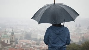 Vremea de azi, 30 septembrie: Soare puțin, ploi, ninsoare și frig.