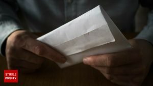 Profesor de la o facultate de drept din Brașov, acuzat de vânzare de note și licențe contra banilor