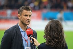 Andrei Nicolescu are dreptul de a răspunde la acuzațiile din scandalul de la Dinamo sau Andrei Nicolescu se apără în scandalul de la Dinamo.