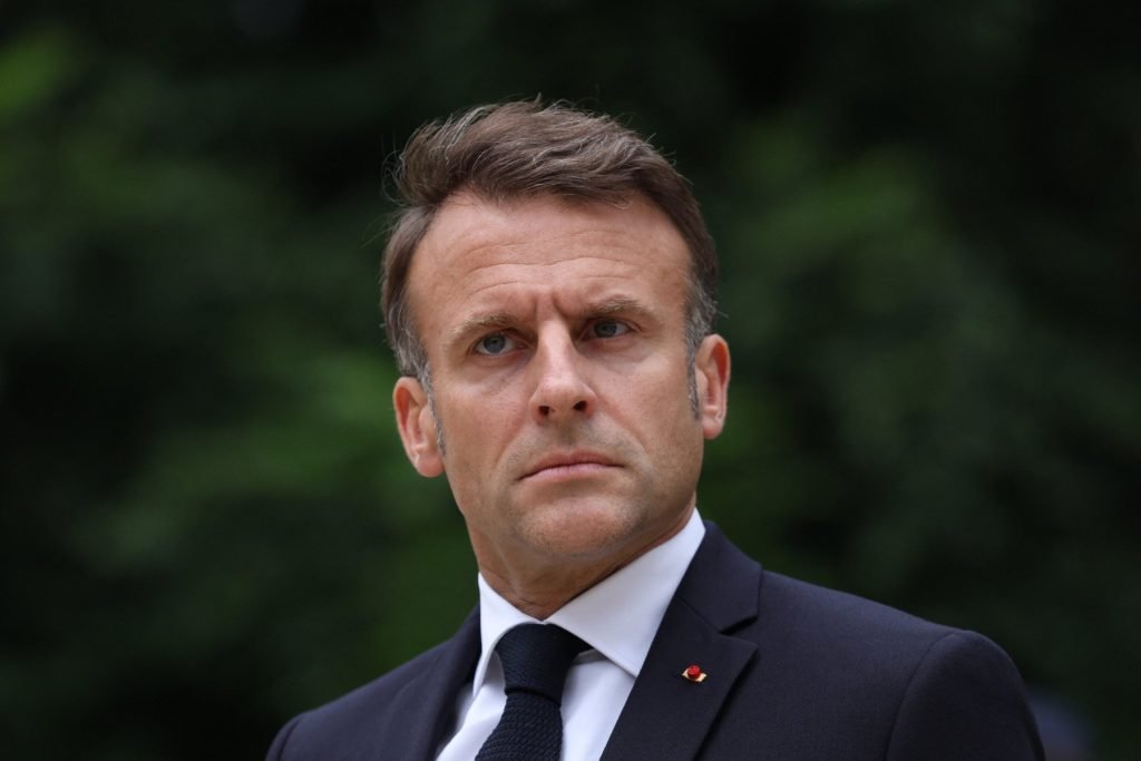 [ad_1] Moțiunea de destituire a președintelui francez Emmanuel Macron, depusă de gruparea La France insoumise, a fost considerată inadmisibilă de către membrii biroului Adunării Naționale în ședința de miercuri dimineața
