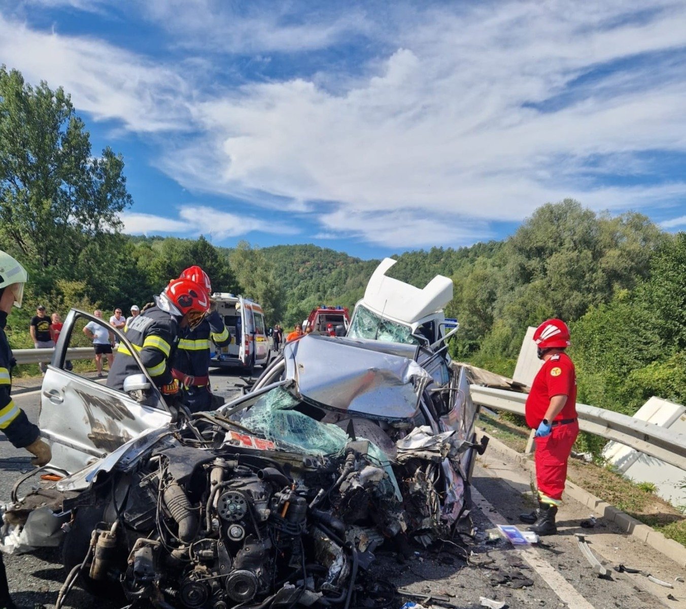 [ad_1] Numărul persoanelor decedate în accidente rutiere în Uniunea Europeană a scăzut cu 2% în 2024 față de anul anterior