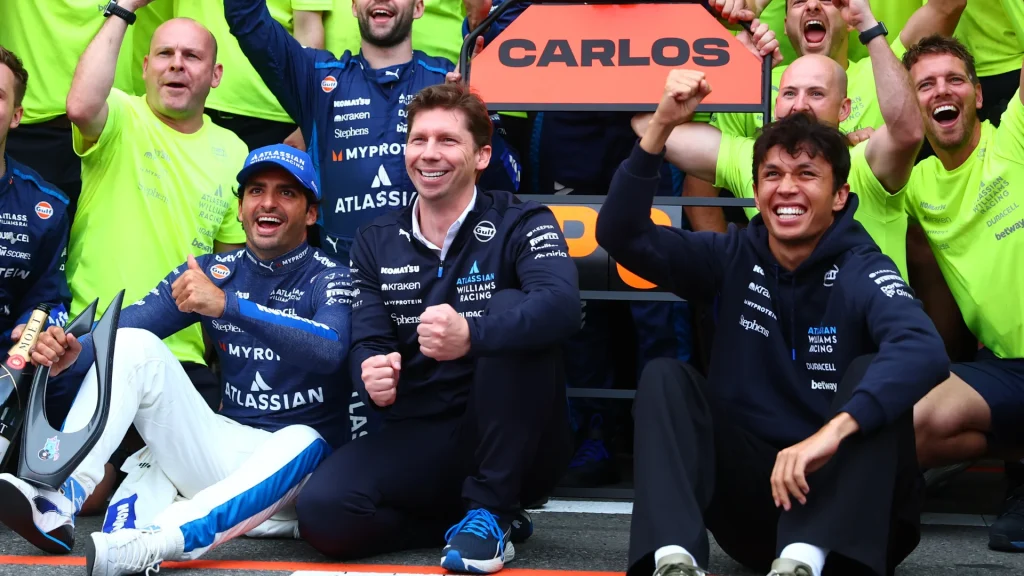 [ad_1] Pilotul de la echipa williams, alex albon, a declarat că este foarte bucuros pentru colegul său de echipă, carlos sainz, care a obținut primul său podium de la alăturarea echipei williams, la marele premiu al azerbaidjanului