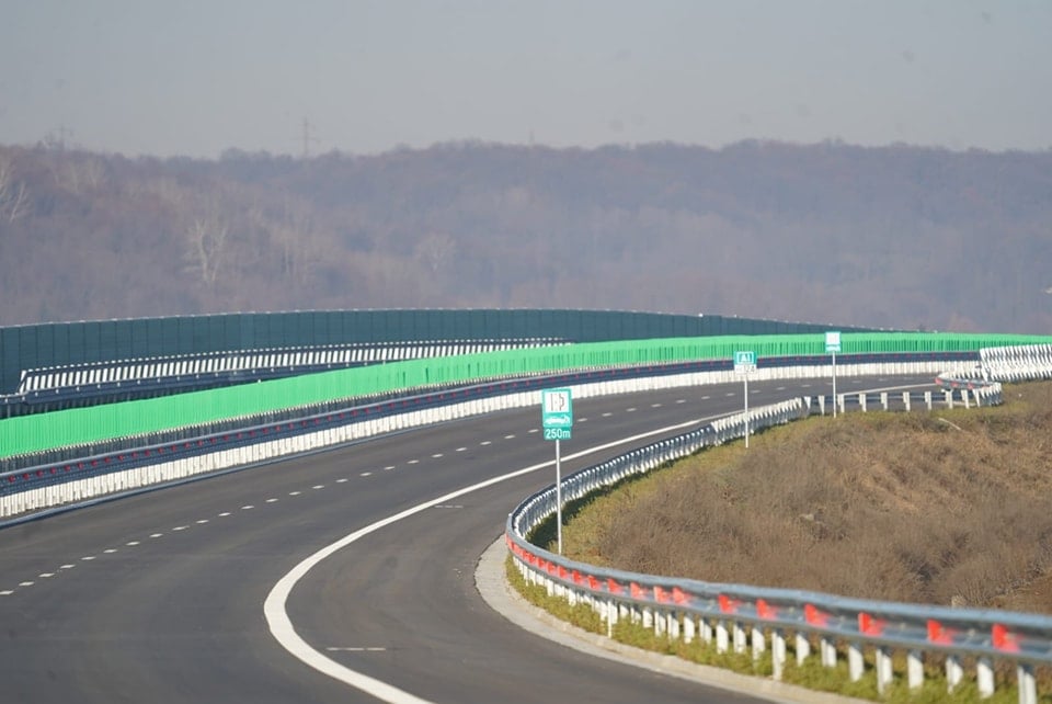 Autostrada-A1-Sibiu-Pitesti-lotul-Curtea-de-Arges-Pitesti.jpg
