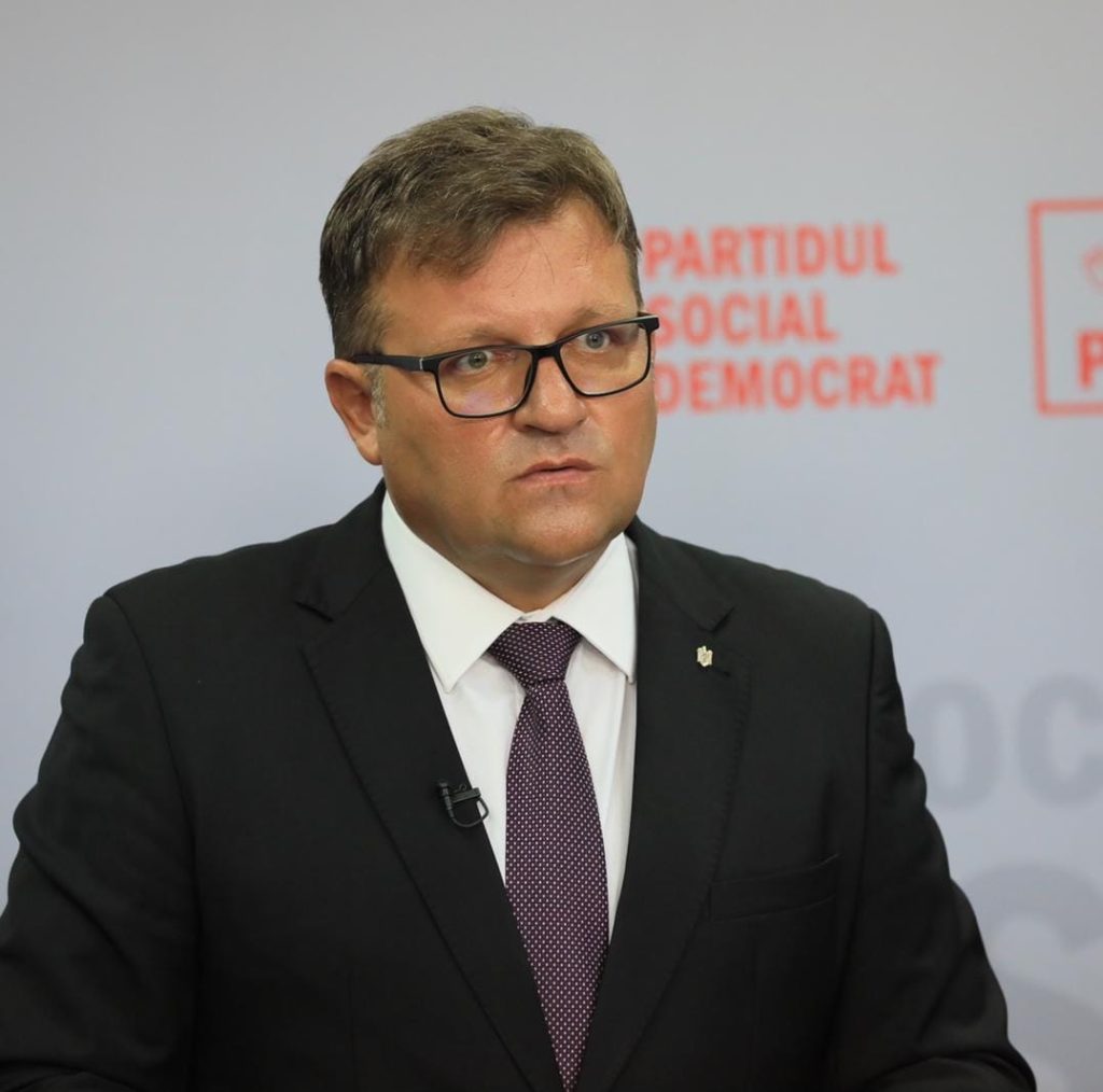 Budăi (PSD) consideră că păstrarea constantă a salariului minim reprezintă