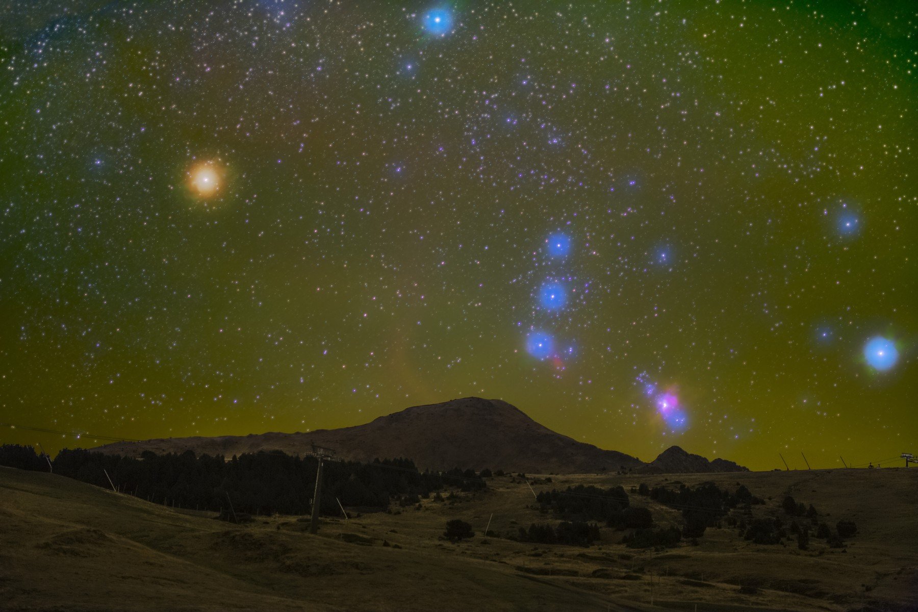 Când cade ploaia de stele orionide în România?