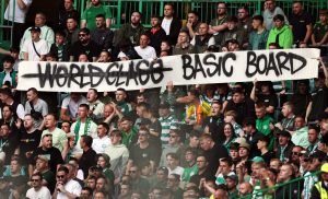Celtic: Desmond refuză să asculte fanii