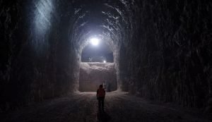 Un centru de date uriaș se construiește sub depozite de mere, vin și brânzeturi într-o mină din nordul Italiei