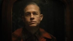 Charlie Hunnam despre portretizarea lui Ed Gein în “Monster” de Ryan Murphy