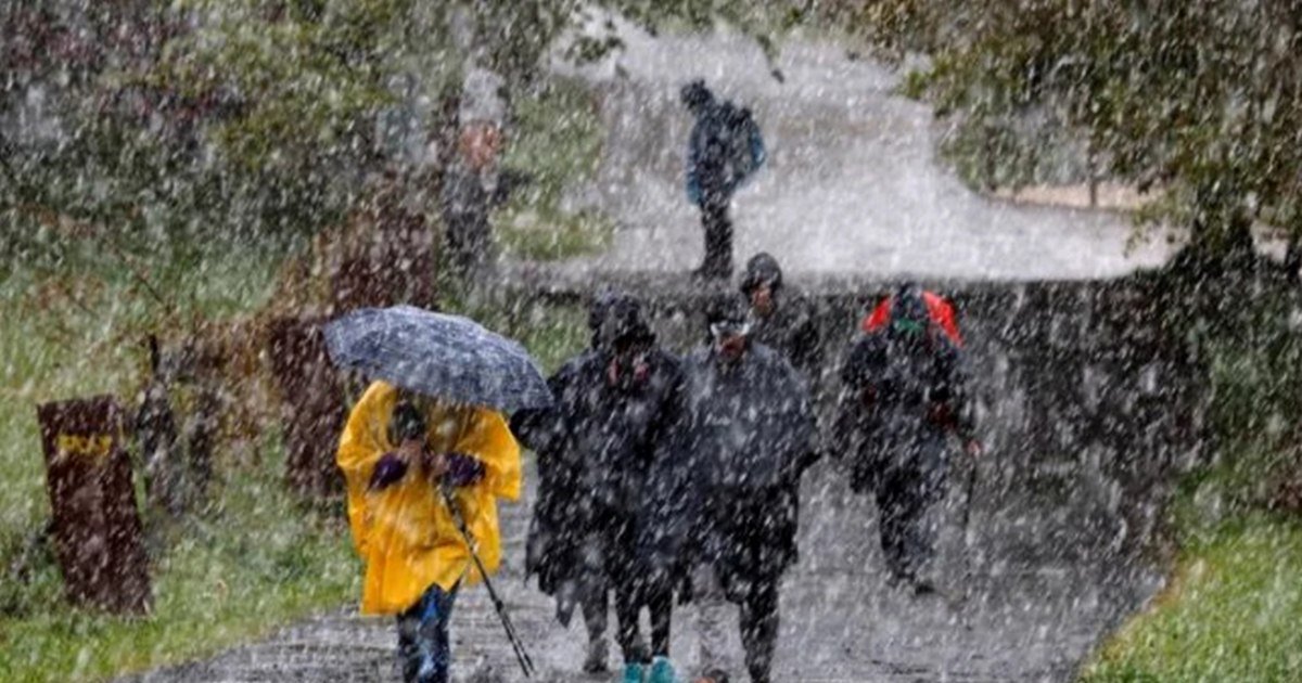 [ad_1] ciclonul mediteranean Barbara lovește România cu ploi torențiale și riscuri majore de inundații, determinând autoritățile să declare stare de alertă și să emită mesaje Ro-Alert