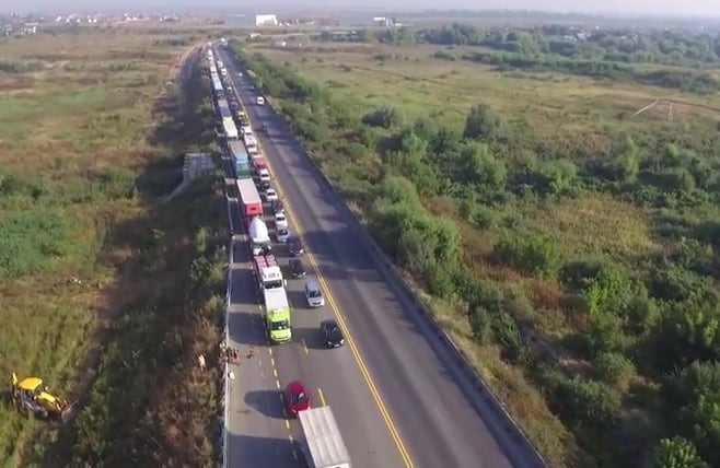 [ad_1] Șase persoane au fost duse la spital cu multiple răni după un accident produș pe șoseaua de centură a Capitalei, în apropiere de Mogoșoaia