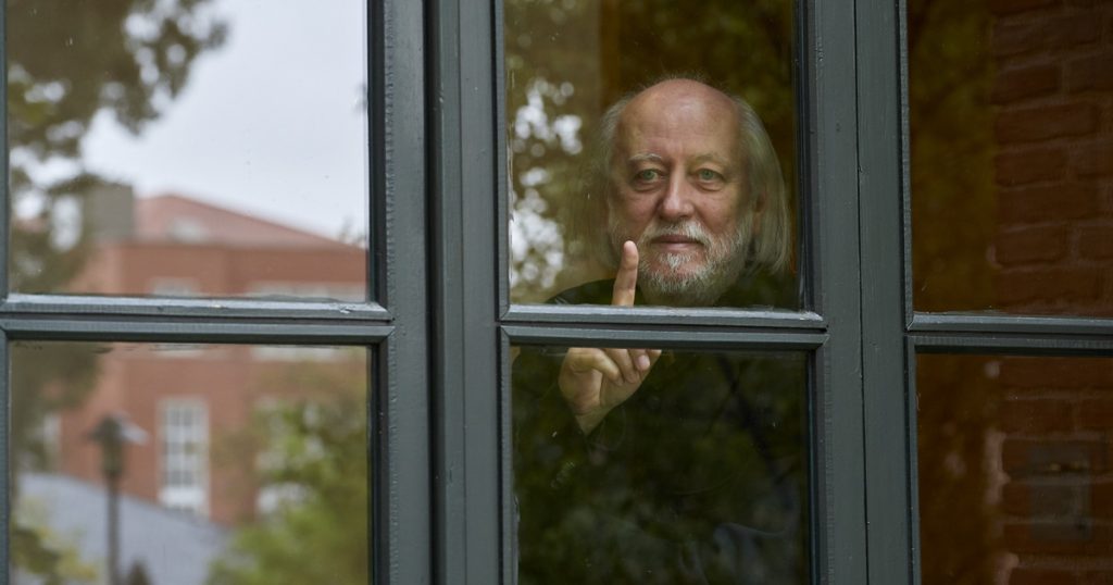 După Nobelul lui Krasznahorkai, ne rămâne o singură sarcină