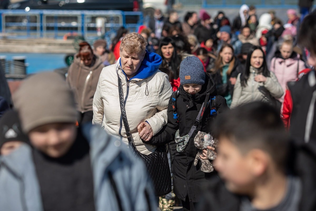 Doi procurori români investighează acuzații de genocid în Ucraina / Alex Florența: România a efectuat mii de audieri după primii refugiați ucraineni