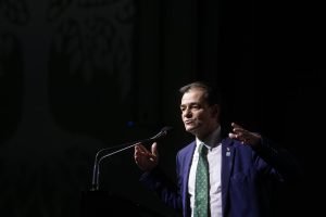 Ludovic Orban, fostul premier, despre salariile generoase ale angajaților din agențiile de reglementare: echilibrul între remunerație și evitarea abuzurilor