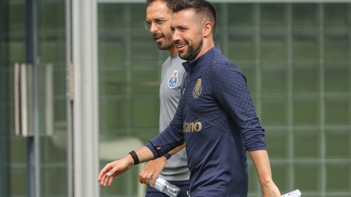 [ad_1] fc porto a reluat antrenamentele după o pauză de cinci zile, cu un grup desfalcasedin cauza angajamentelor internaționale ale unor jucători