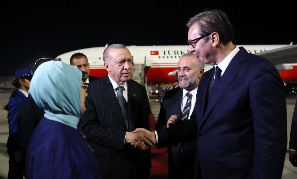 Președintele sârb critică Turcia pentru exporturile de arme către Kosovo și amintește că această țară a fost printre primele care au recunoscut independența Kosovo față de Serbia în 2008