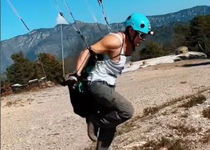 Greșeala umană a fost cauza accidentului fatal al parașutistului Felix Baumgartner