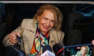 Nicușor Dan a oficializat pensionarea fostei directoare a Spitalului Militar Central, generalul Florentina Ioniță, implicată într-un dosar DNA / „Este necesară promovarea unei culturi a corectitudinii prin acțiuni concrete”