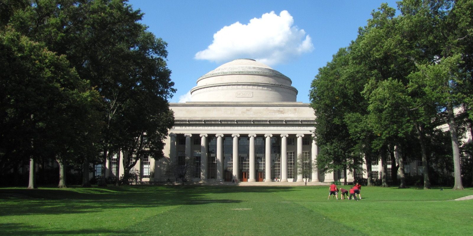 Great_Dome_Massachusetts_Institute_of_Technology_Cambridge_MA.jpg